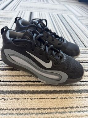 Nike Kids IsoFly Basketball Shoes - Size:3